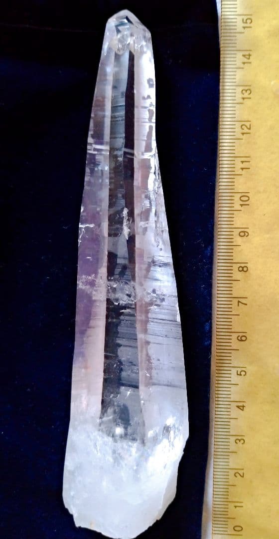 高透明度 レーザークリスタル