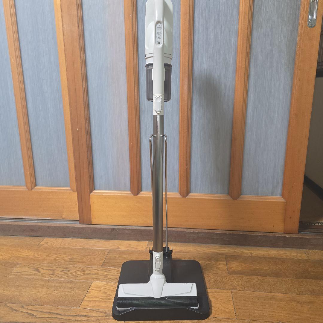 Y*U様 東芝 トルネオコードレスクリーナー VC-CLW33 掃除機