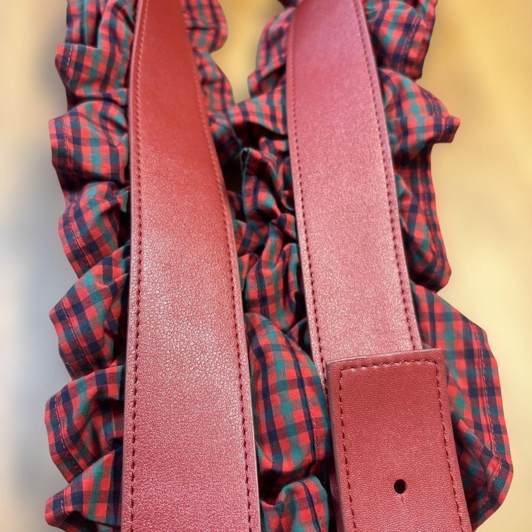 【美品】ファミリア familiar bibiy ストラップ 赤