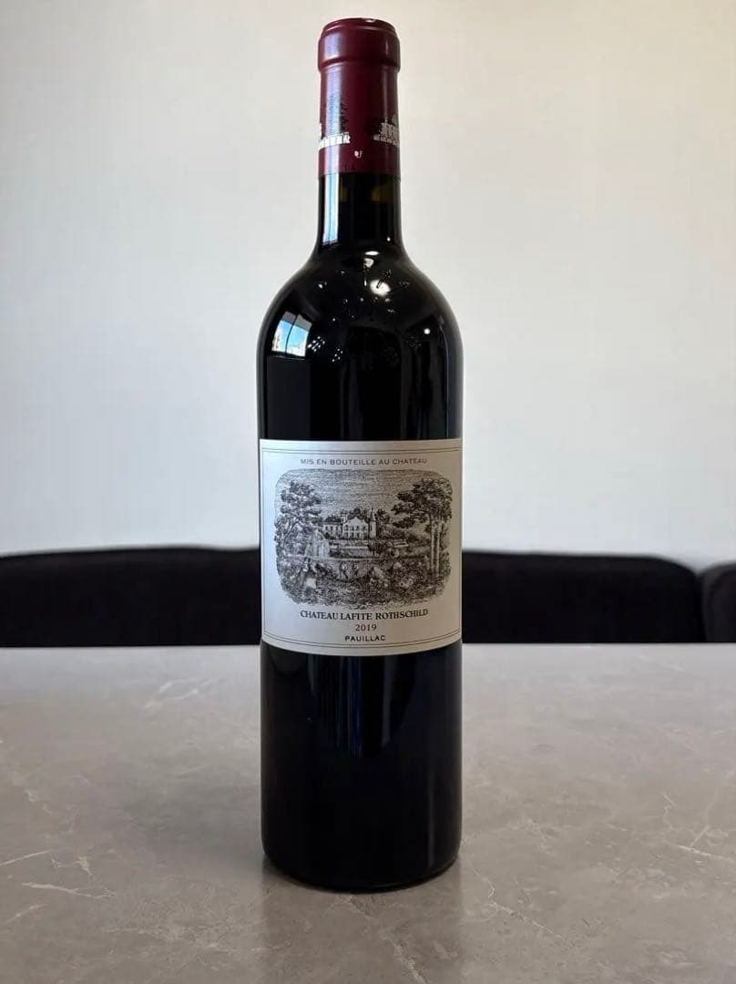Chateau Lafite Rothschild 2019 ポイヤック　箱あり