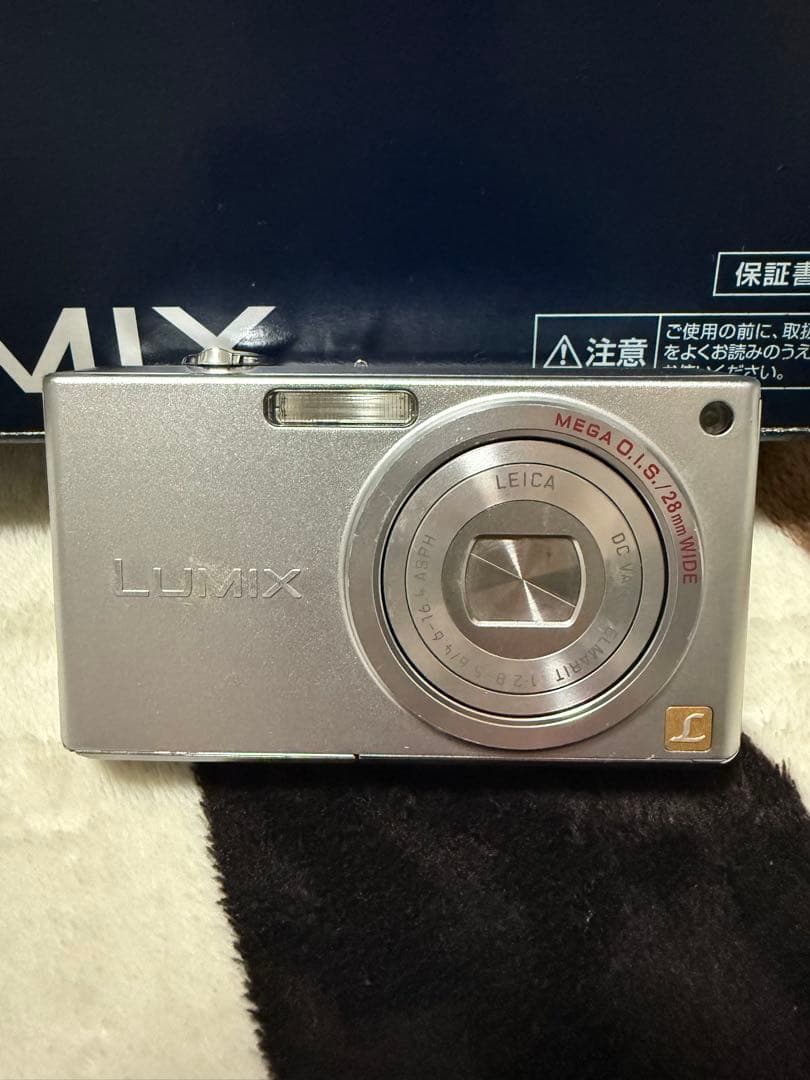 Panasonic LUMIX DMC-FX33 シルバー