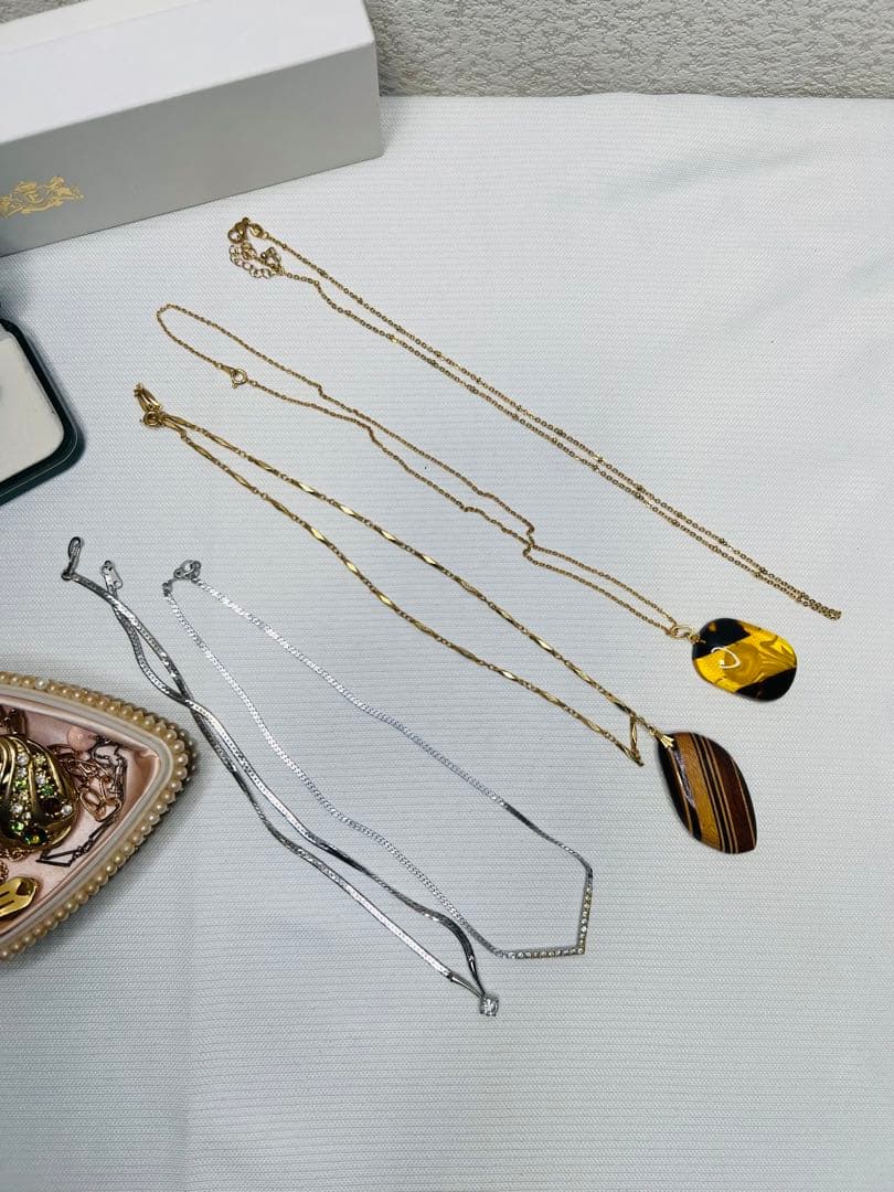 遺品整理品　ジュエリーケースごと　アクセサリー　ジュエリーセット