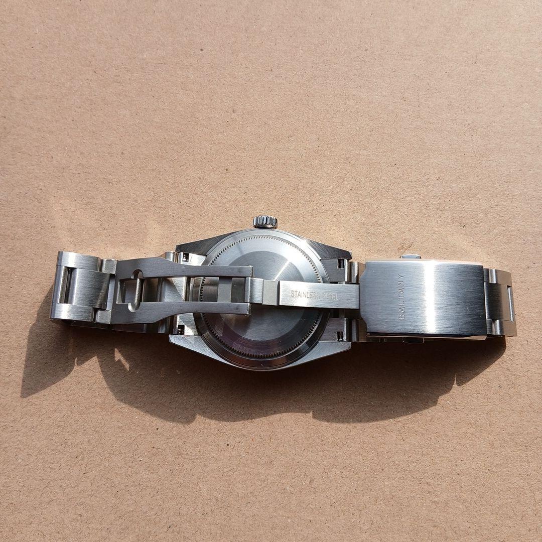 か*ん様 バルタニーオートマチックエクスプローラーオマージュブラウンダイヤル