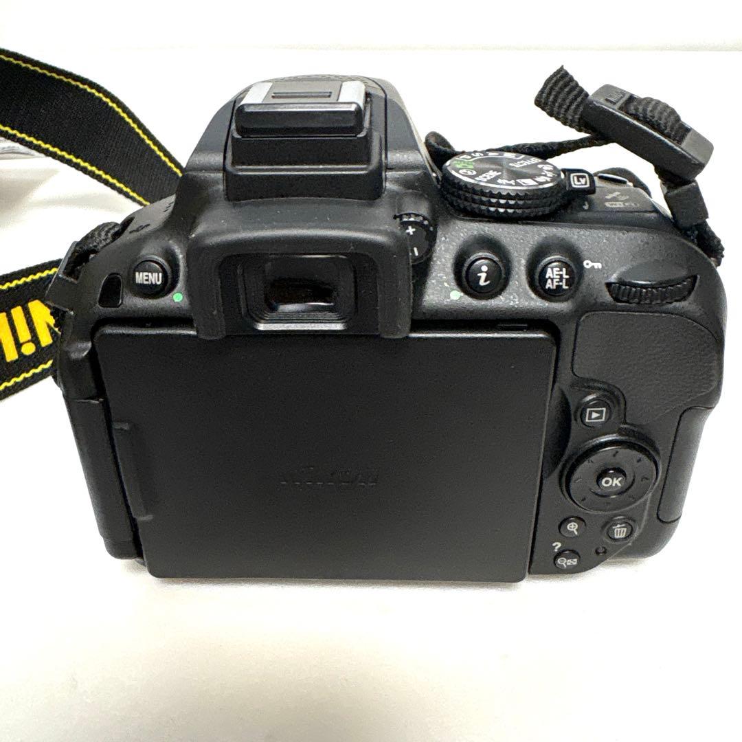 Nikon D5300 デジタル一眼レフカメラ　ニコン　レンズ2つ