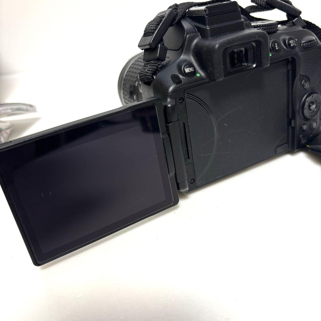 Nikon D5300 デジタル一眼レフカメラ　ニコン　レンズ2つ