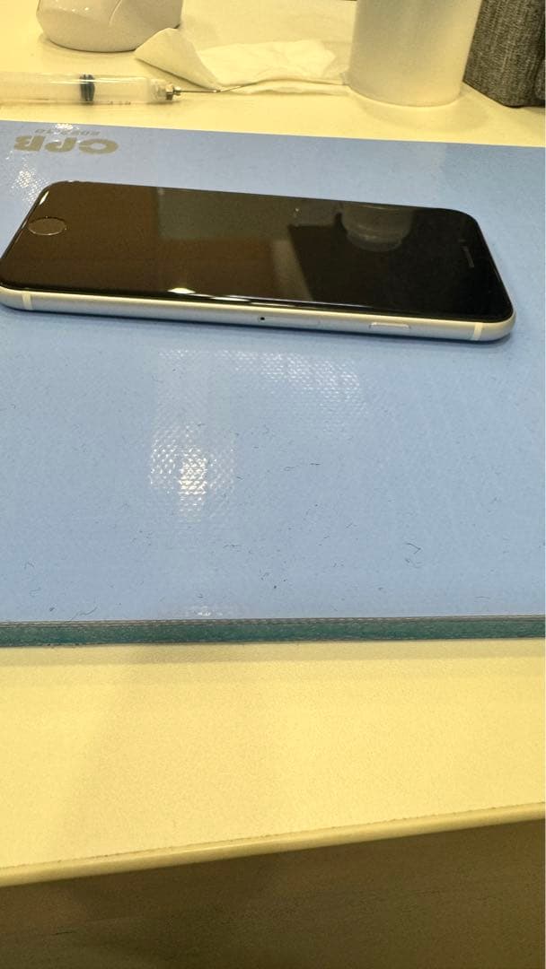 iPhone SE2(第二世代) 64GB SIMフリー （wh) ジャンク扱い