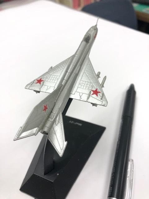 ソビエト MiG-21 ミグ21 バッライカ 1/123