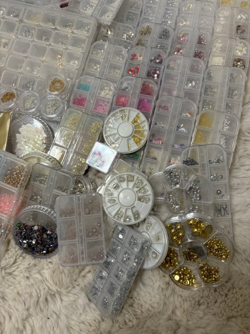 ネイルパーツセット 収納ケース付き