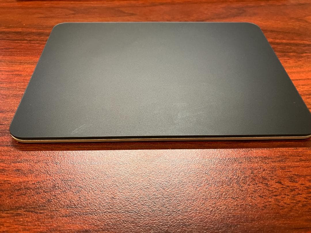 Magic Trackpad (Lightning) - ブラック