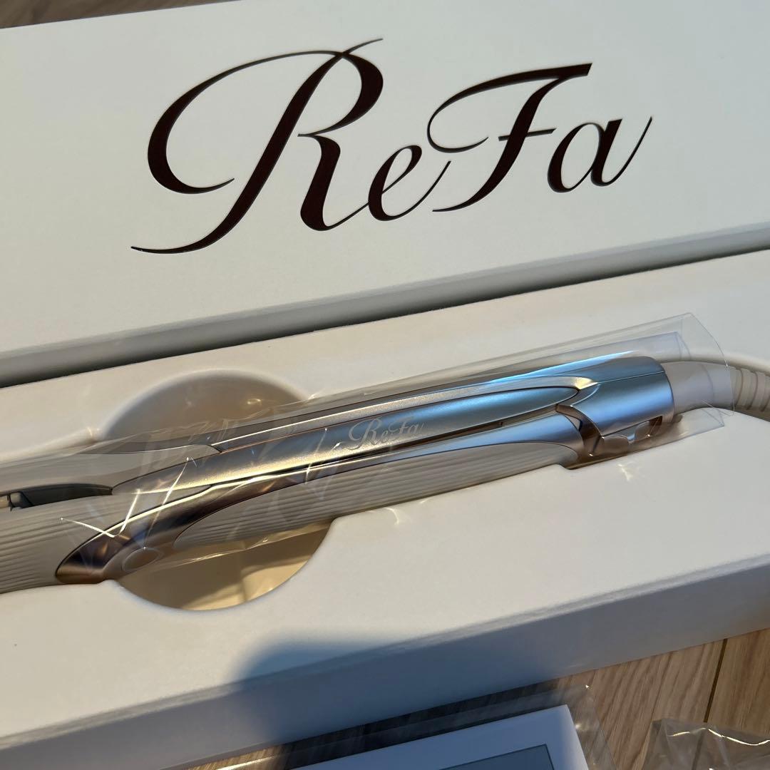 リファ　ストレートアイロンプロ　アイボリー