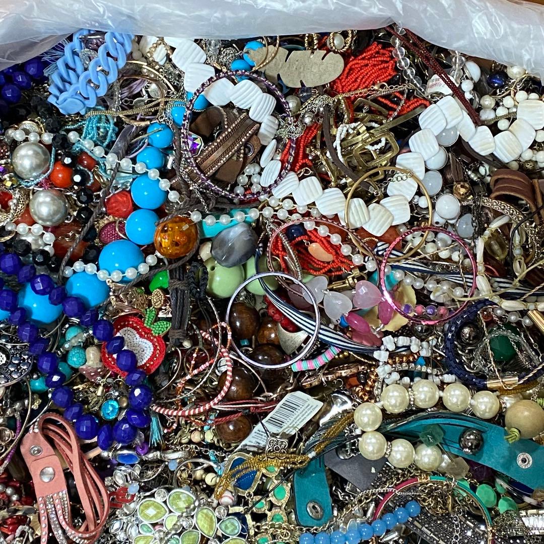 大量まとめ売り　ジャンク　未選別　アクセサリー色々②　約11.6㎏　ネックレス他
