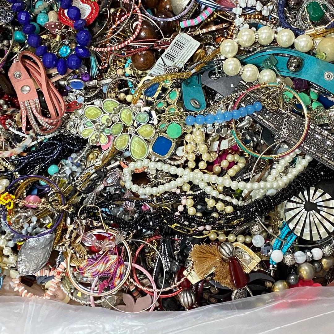 大量まとめ売り　ジャンク　未選別　アクセサリー色々②　約11.6㎏　ネックレス他