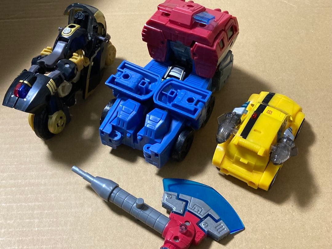 トランスフォーマーレガシー　アニメイテッドユニバース　3体セット　国内版