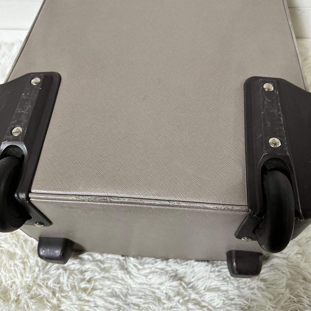 PRADA プラダ　トライアングルロゴ　キャリーケース　サフィアーノ　グレージュ