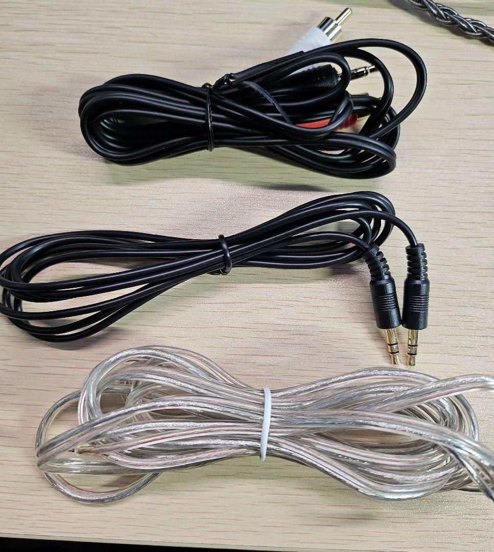 美品　Edifier MR4