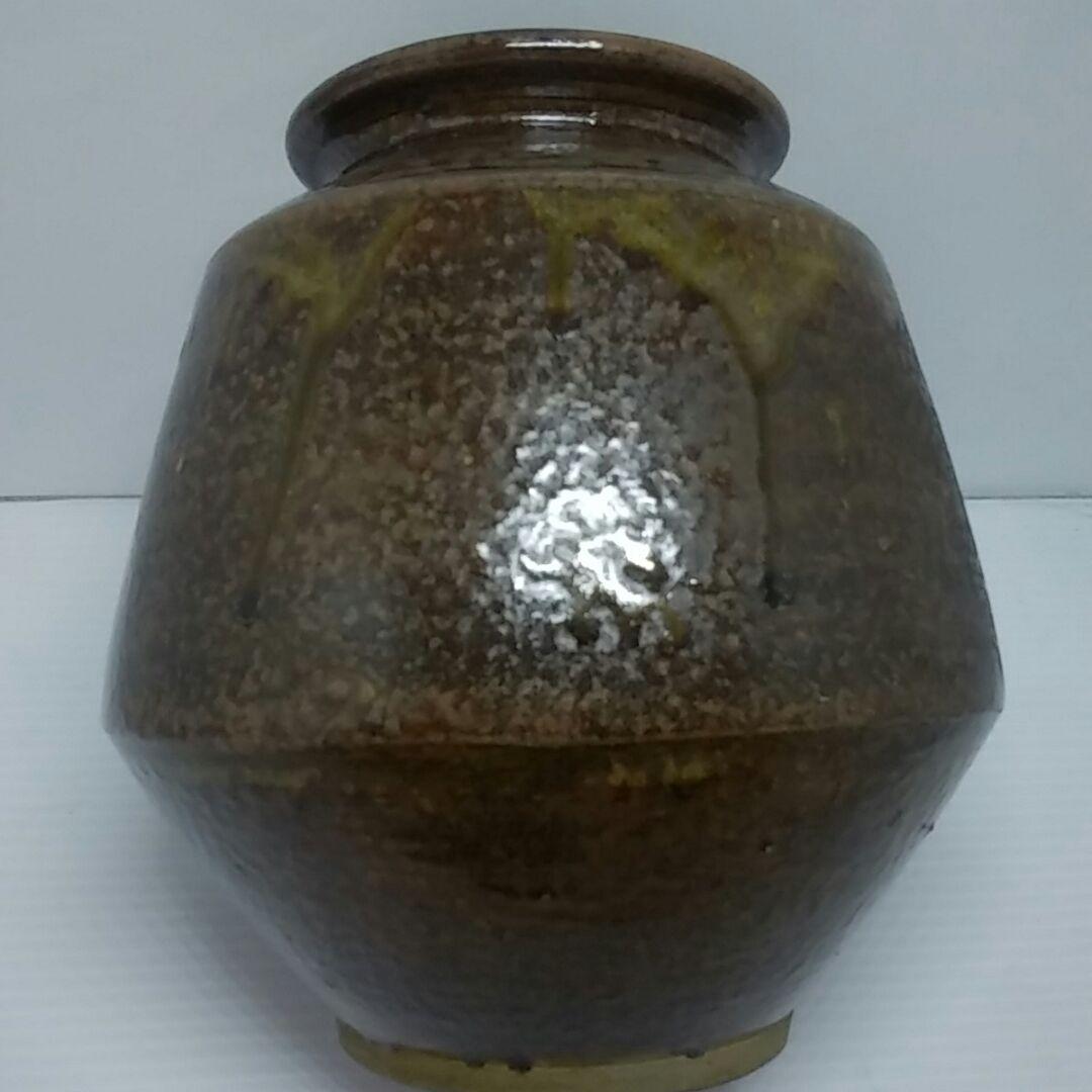 ２４８ 備前焼 　花瓶　生け花の　原点　詫び　寂の　世界に