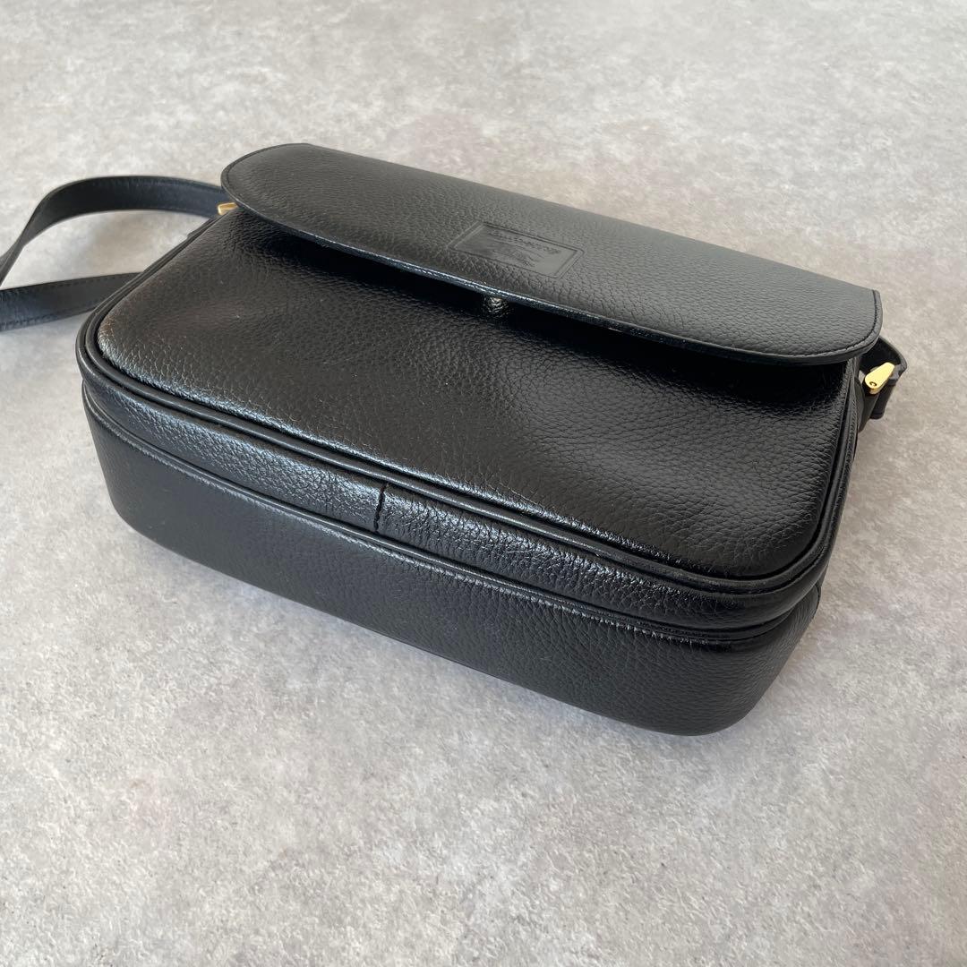 美品 バーバリーズ レザー ショルダーバッグ フラップ ノバチェック 黒