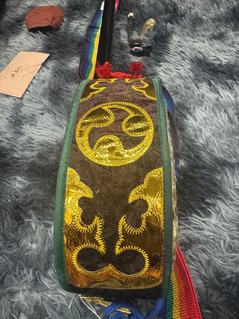 【極美品】沖縄 三線 本蛇革 強化張り 黒塗り棹 蛇皮 ケース 爪 調子笛