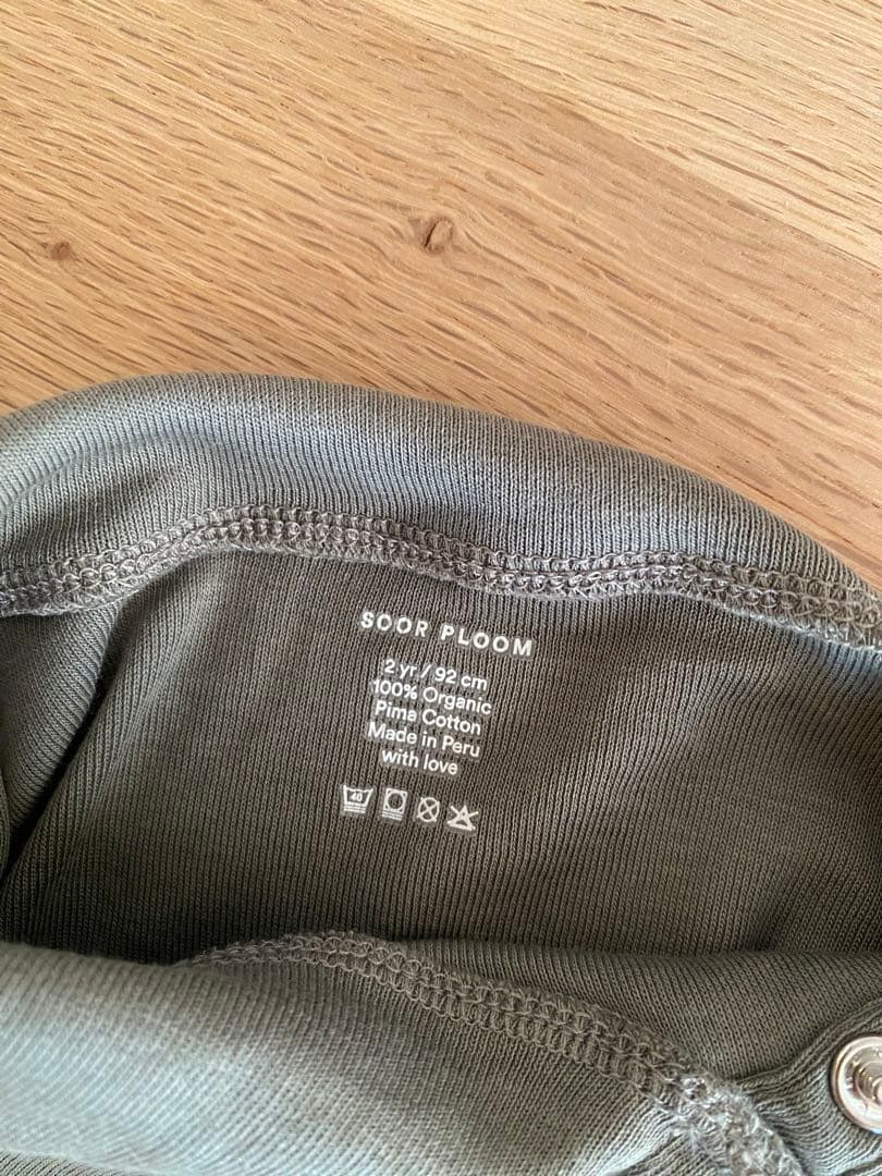 【美品】soor ploom エッセンシャル タートルネック 2y