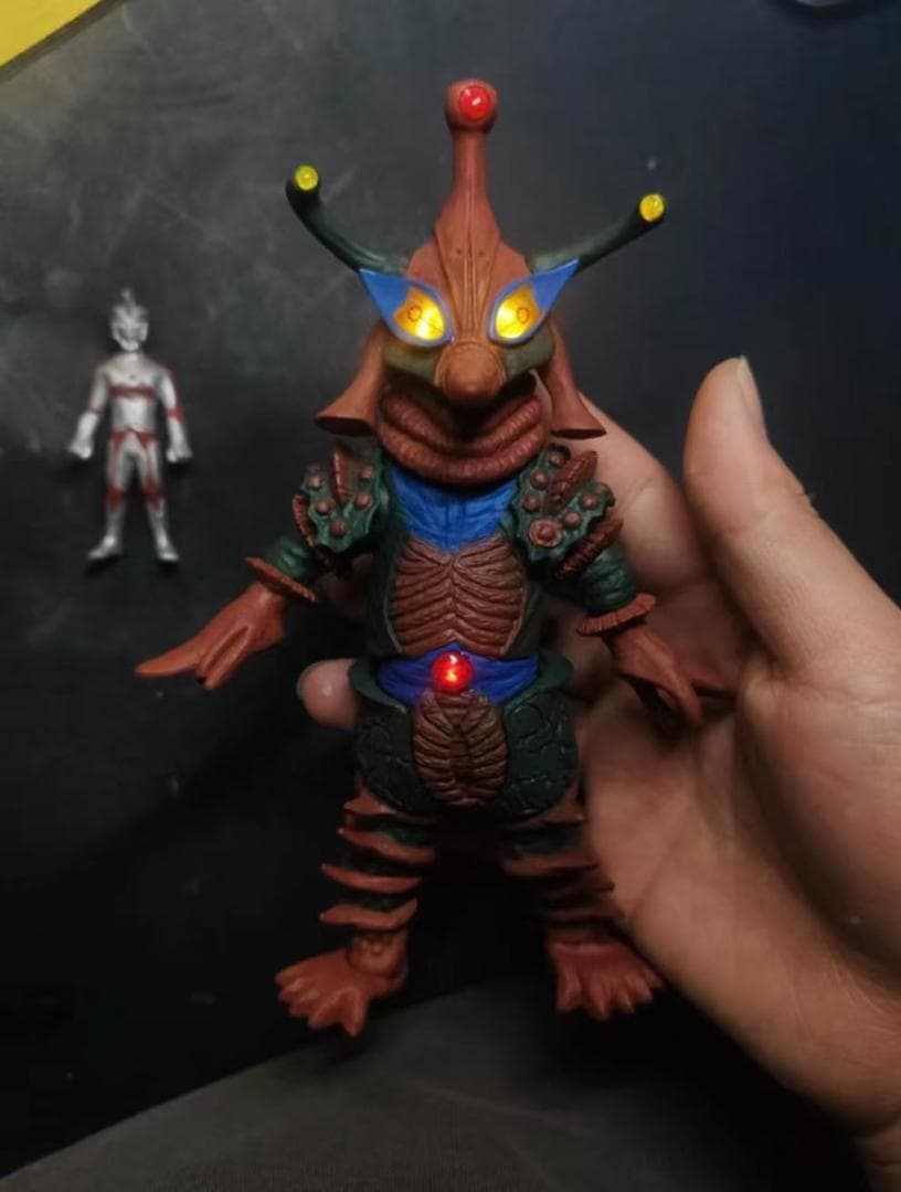 S.H.Figuarts ヒッポリト星人 発光改造