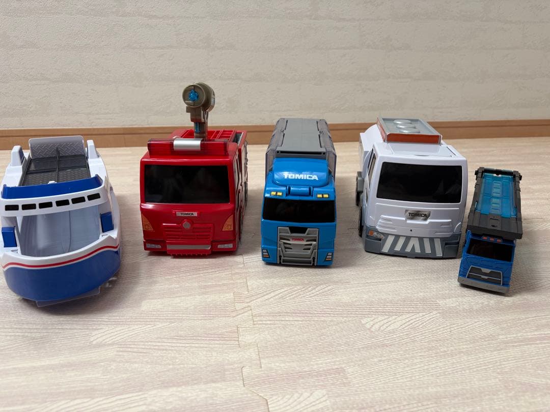 【大特価】トミカ おかたづけコンボイ　他5点セット