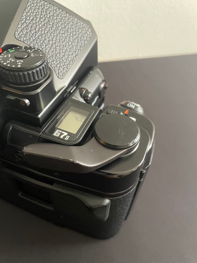 【超希少スクリーン BB-61搭載】PENTAX 67II