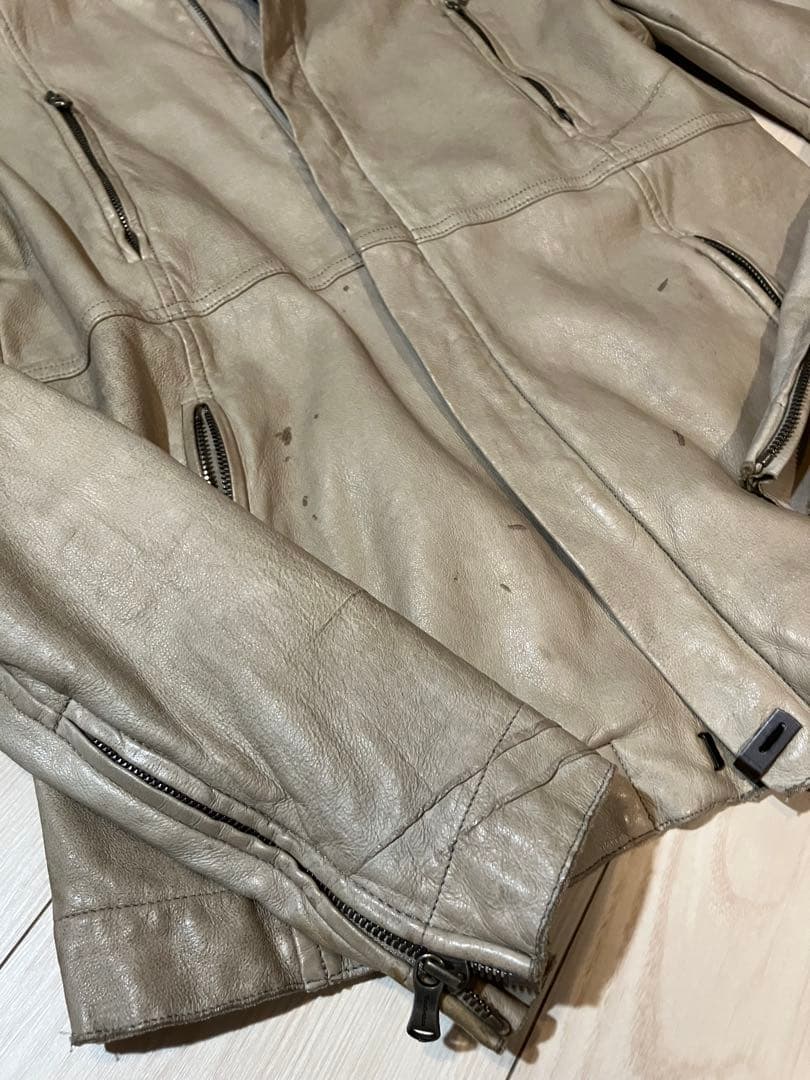 The Viridi-anne 希少 ディアスキン シングルライダース ベージュ