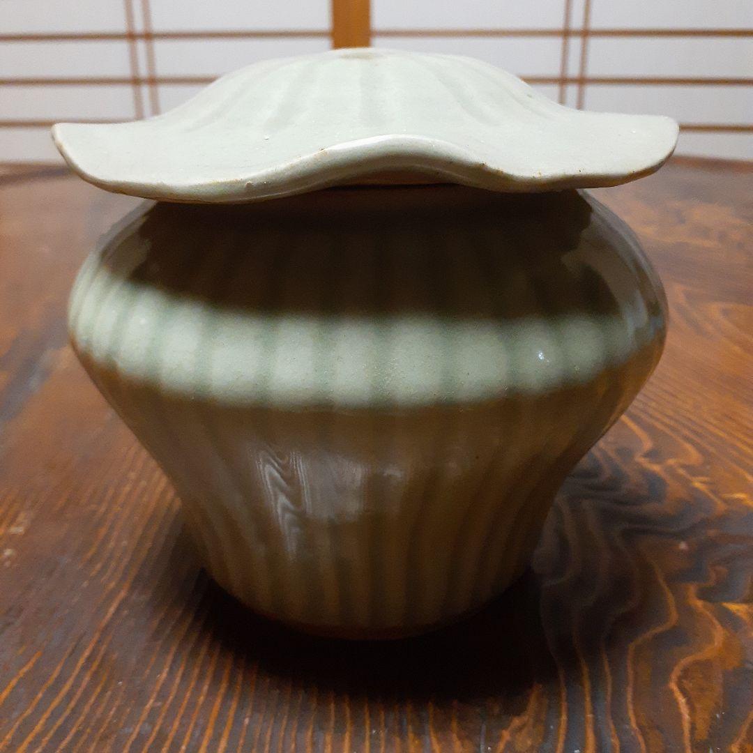 元～明時代龍泉窯青磁縞紋合子