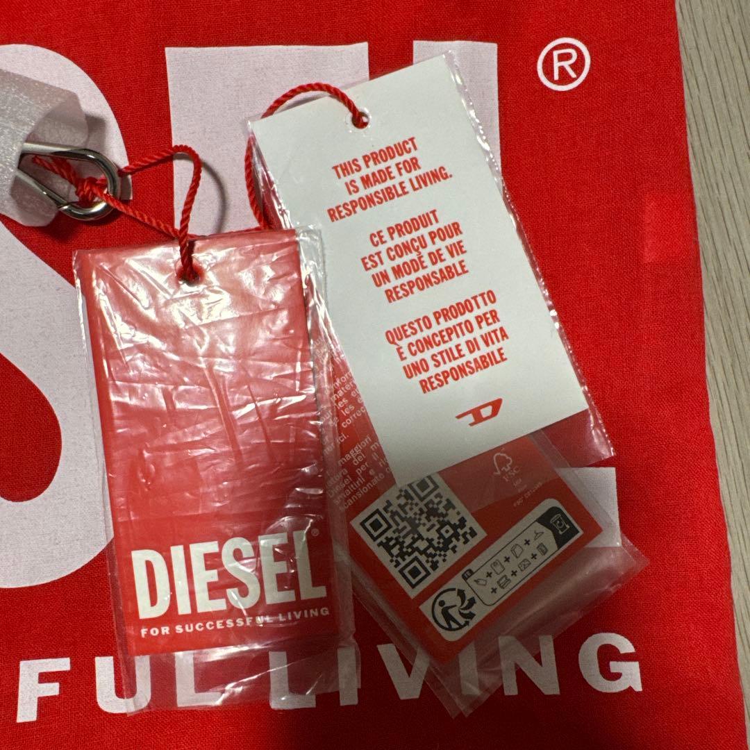 ❤️大人気❤️DIESELクロスボディバッグ