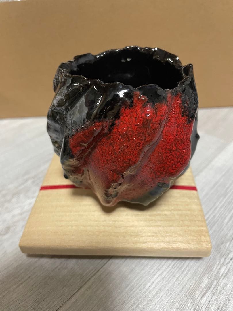 真作　市川透　ぐい呑み　高さ約8センチ経約8.5センチ