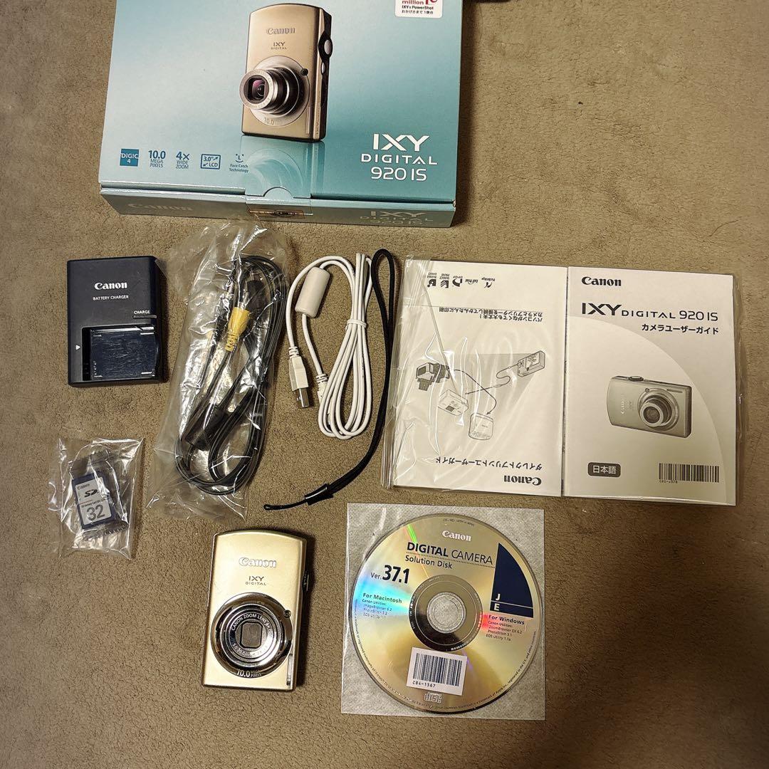 Canon IXY DIGITAL 920 IS 本体と付属品