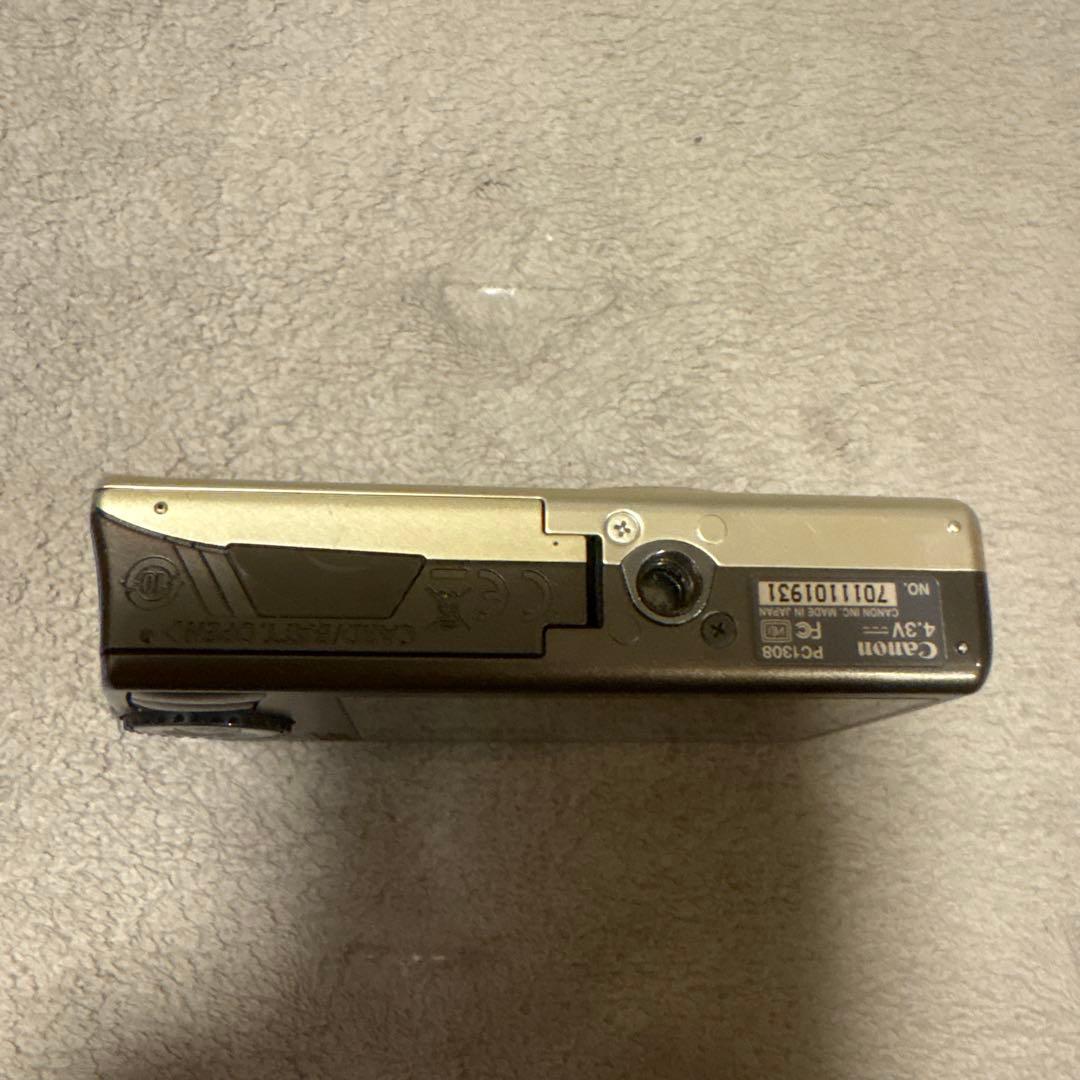 Canon IXY DIGITAL 920 IS 本体と付属品