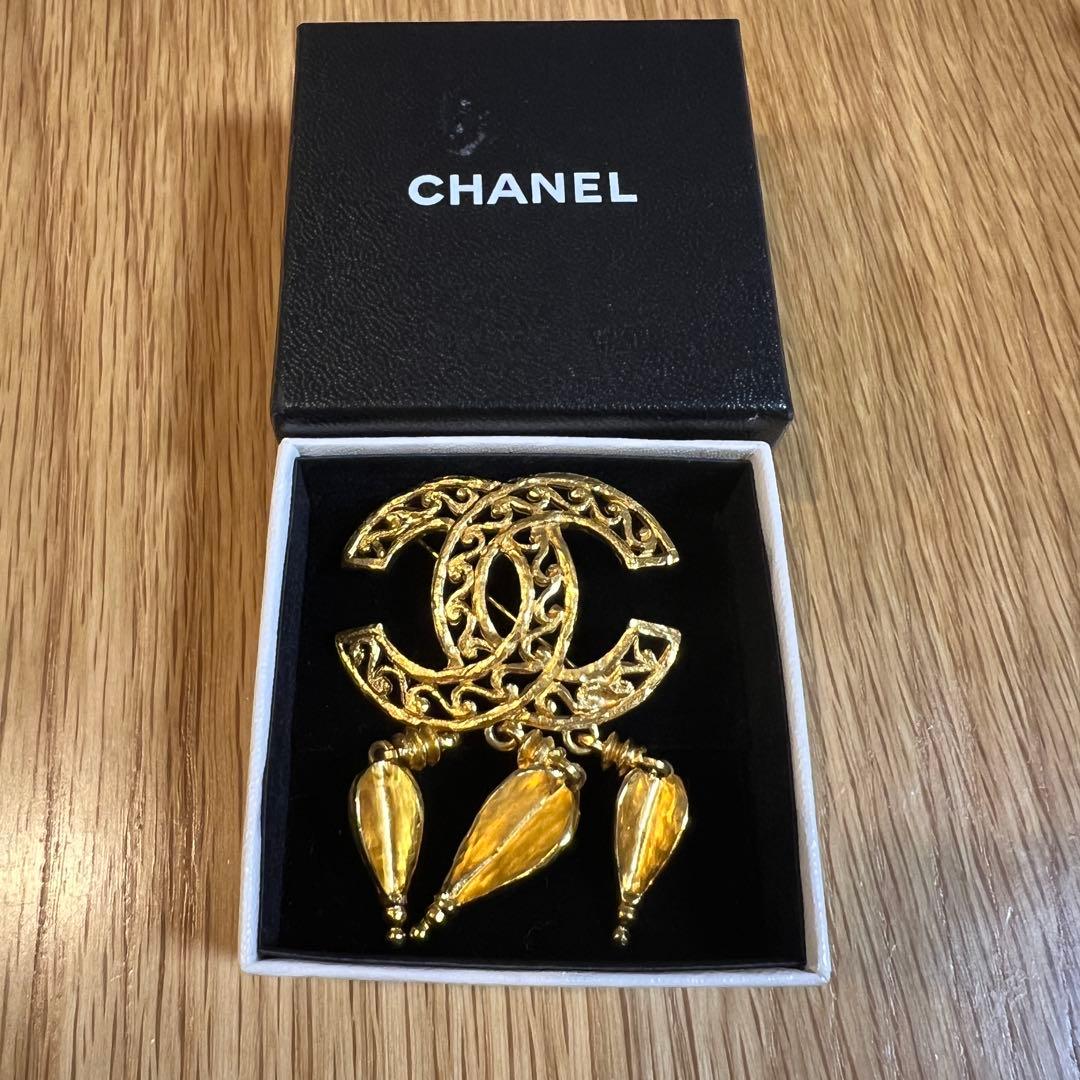 CHANEL ゴールドブローチ ココマーク ヴィンテージ 95 A