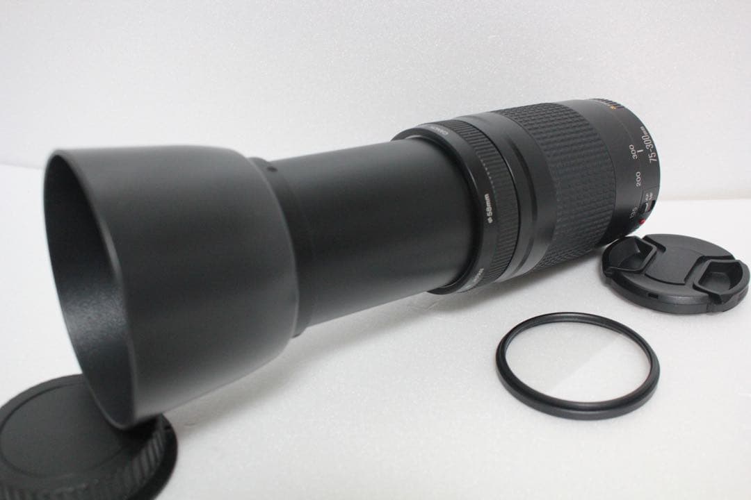 美品☆デジタル一眼レフカメラ☆Canon EF75-300㎜　II☆