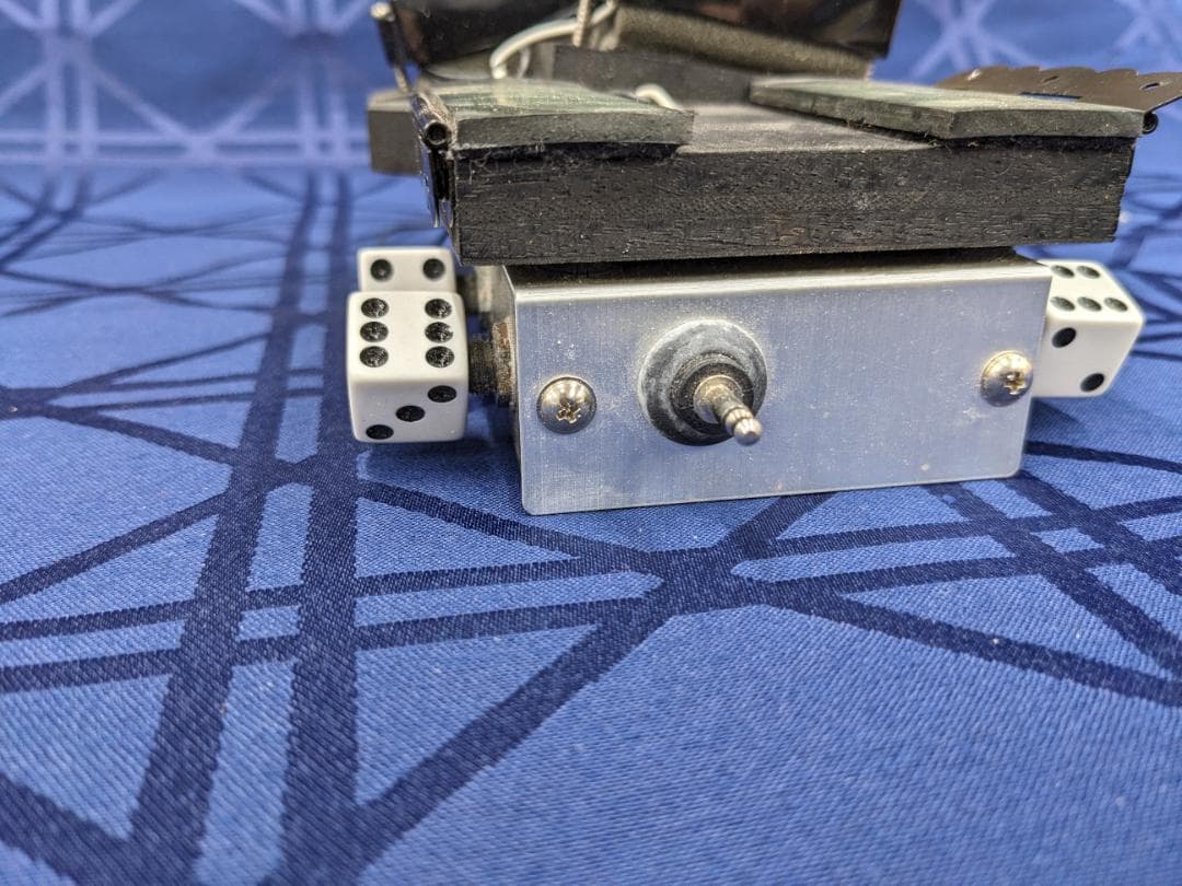 Billion GOLD 999　ウッドベース用 ピックアップ　ダイスノブ