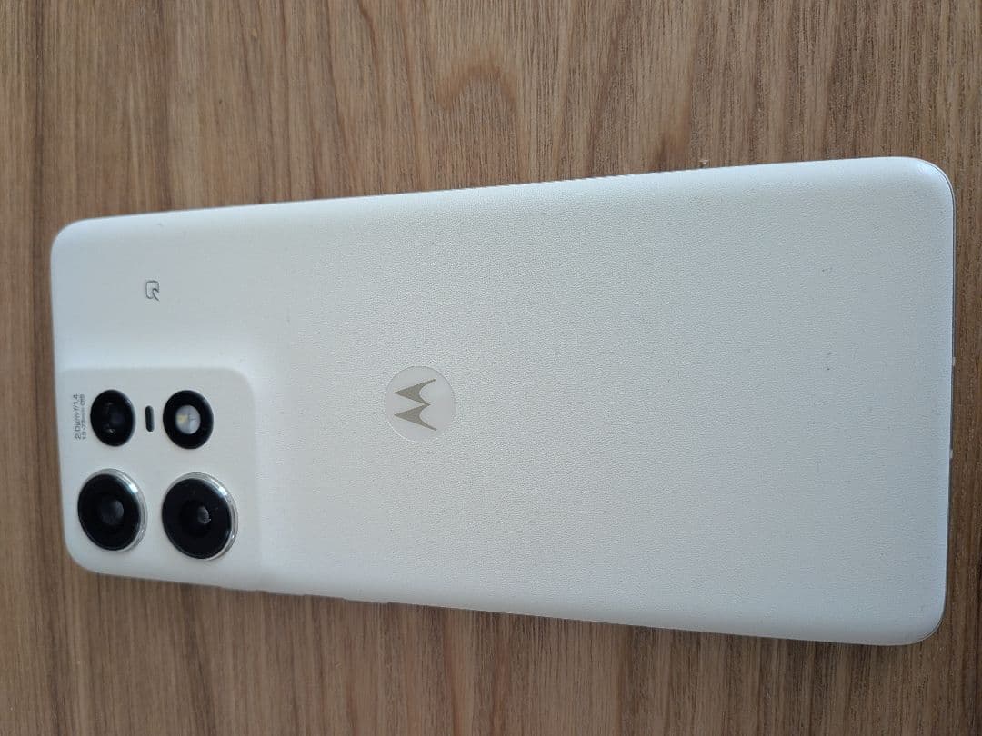 Motorola edge50s PRO スマートフォン　バニラホワイト 本体