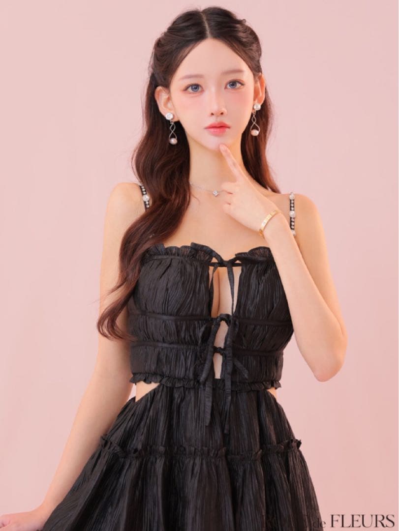 8*️様 ROBE de FLEURS シャーリングサテンウエストスリットフレア