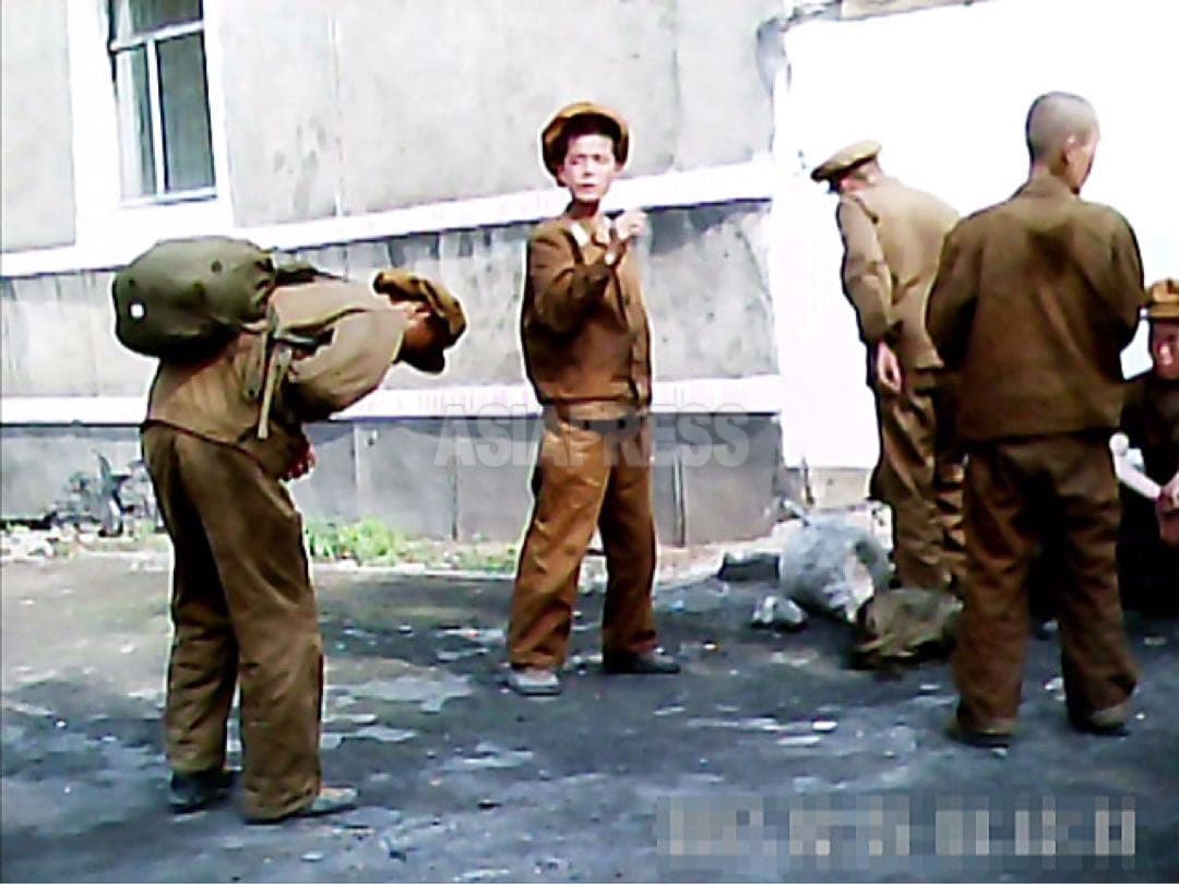 北朝鮮軍 人民軍 実物 背嚢 未使用品