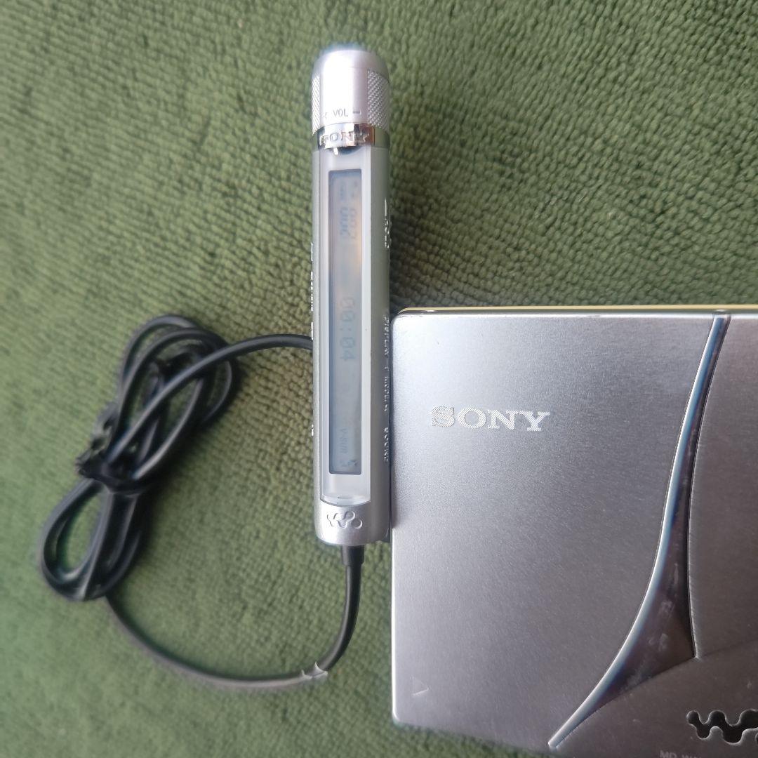 SONY MDウォークマン MZ-E720本体、液晶リモコン付き 乾電池用充電器