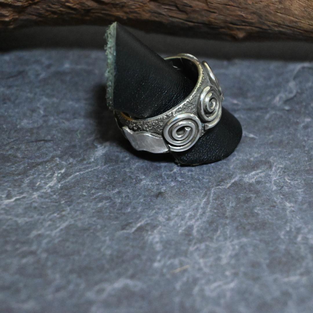 アレックスサンチェス(Alex Sanchez)ナバホ族　 ペトログリフ リング