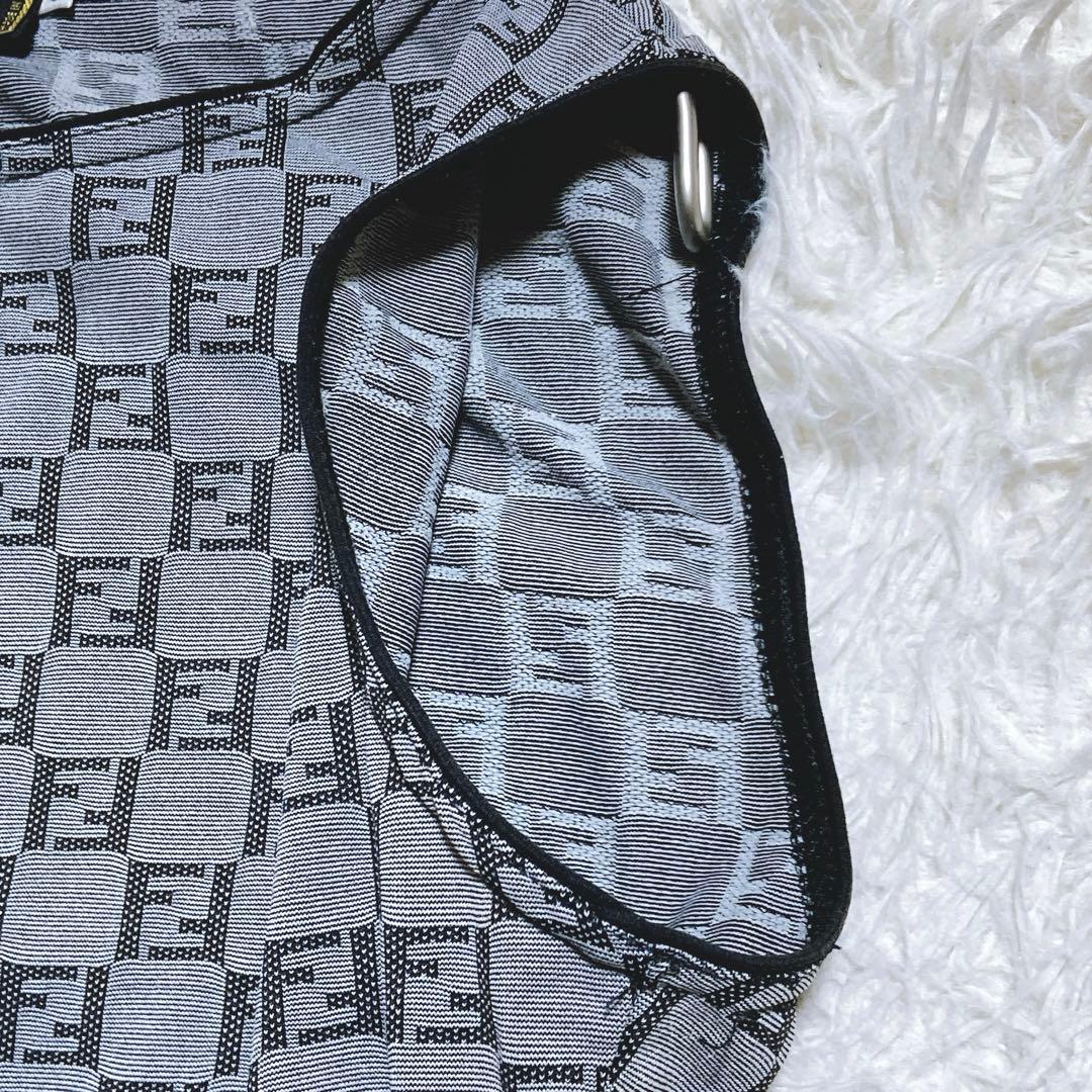 希少⭐️フェンディ　タンクトップ　ズッカ柄　総柄　ノースリーブ　イタリア製　夏