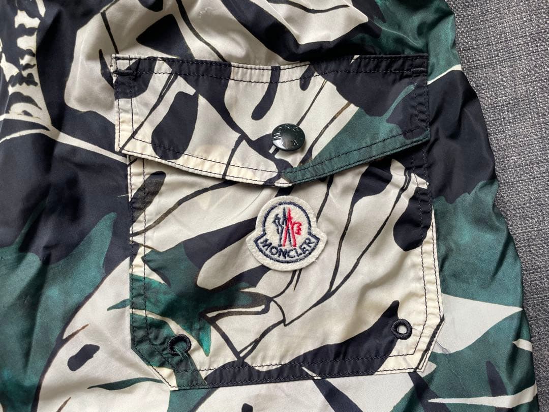 【美品】MONCLER モンクレール 正規品 スウィムショーツ ボタニカル柄　S