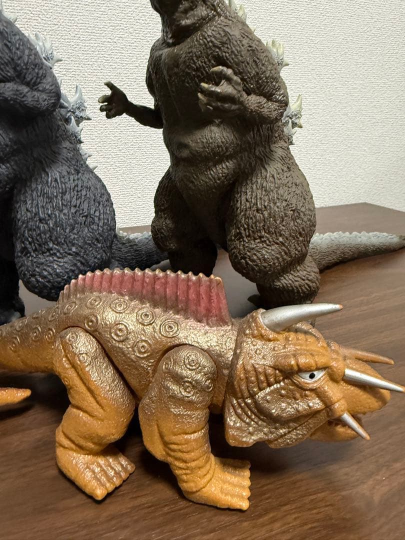 シンゴジラ フィギュア 東宝 ゴジラ デストロイア ソフビ バンダイ