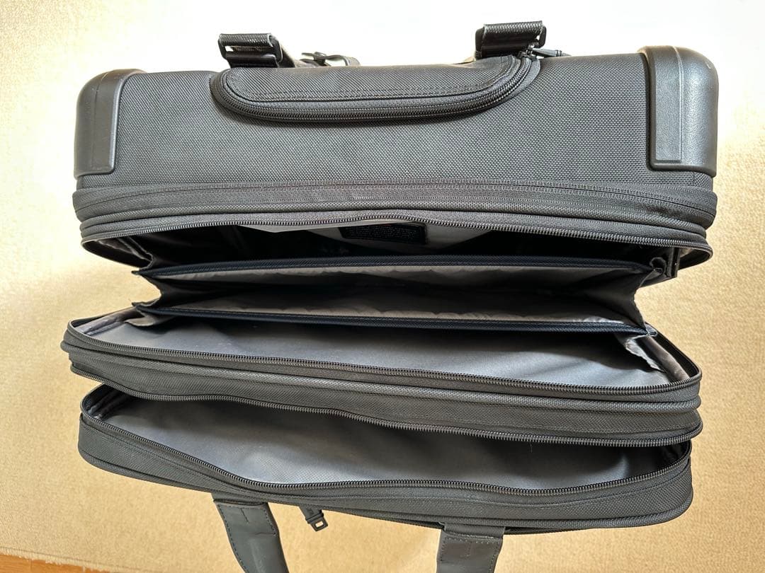 TUMI Alpha2 キャリーケース 26627D2 機内持込可