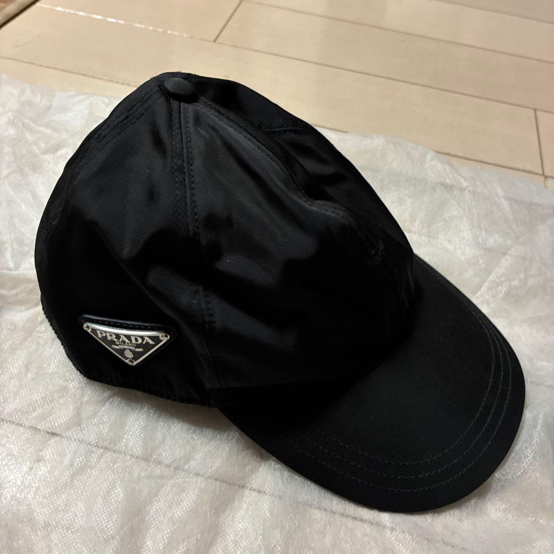 壱チロ　未使用　PRADA 黒 ベースボールキャップ