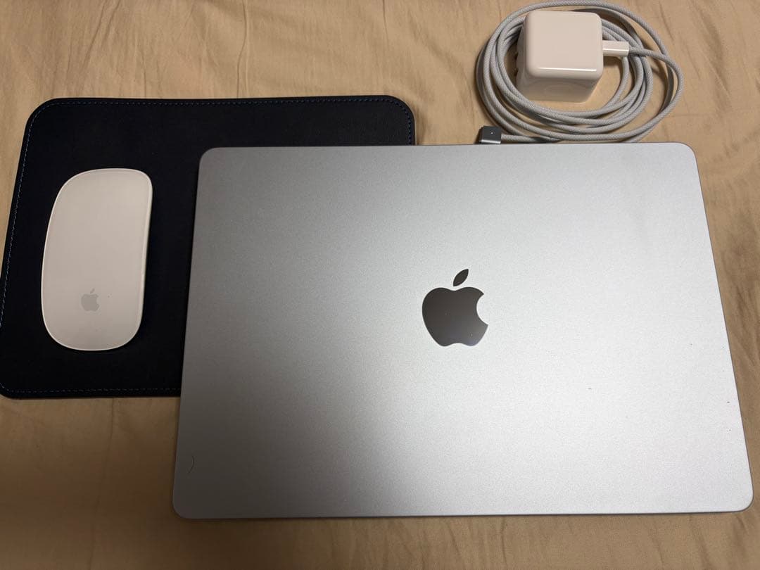 美品MacBook Air M4 13’ 16GB 512GB+純正マウス他