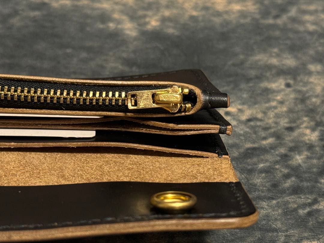 1点限定!MARYAM社HORSE BUTT(茶芯)トラッカーウォレット