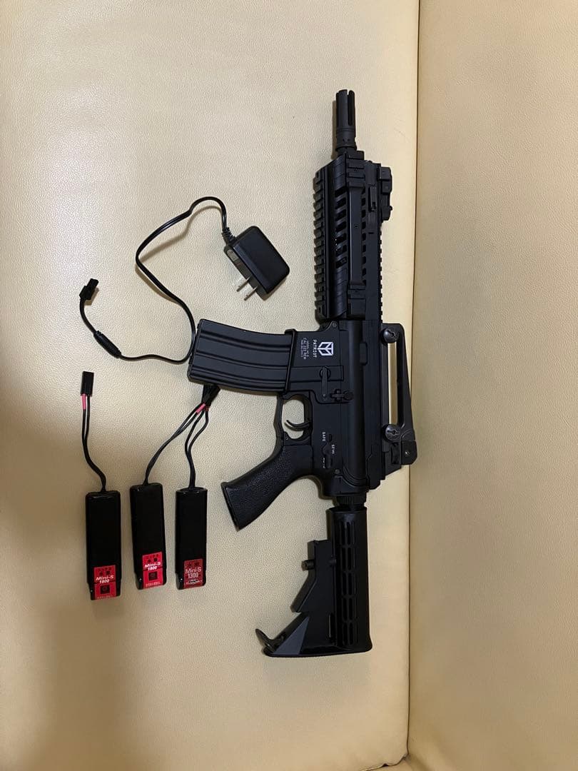 東京マルイ　M4パトリオット ハイサイクル　充電器、バッテリー３本付き