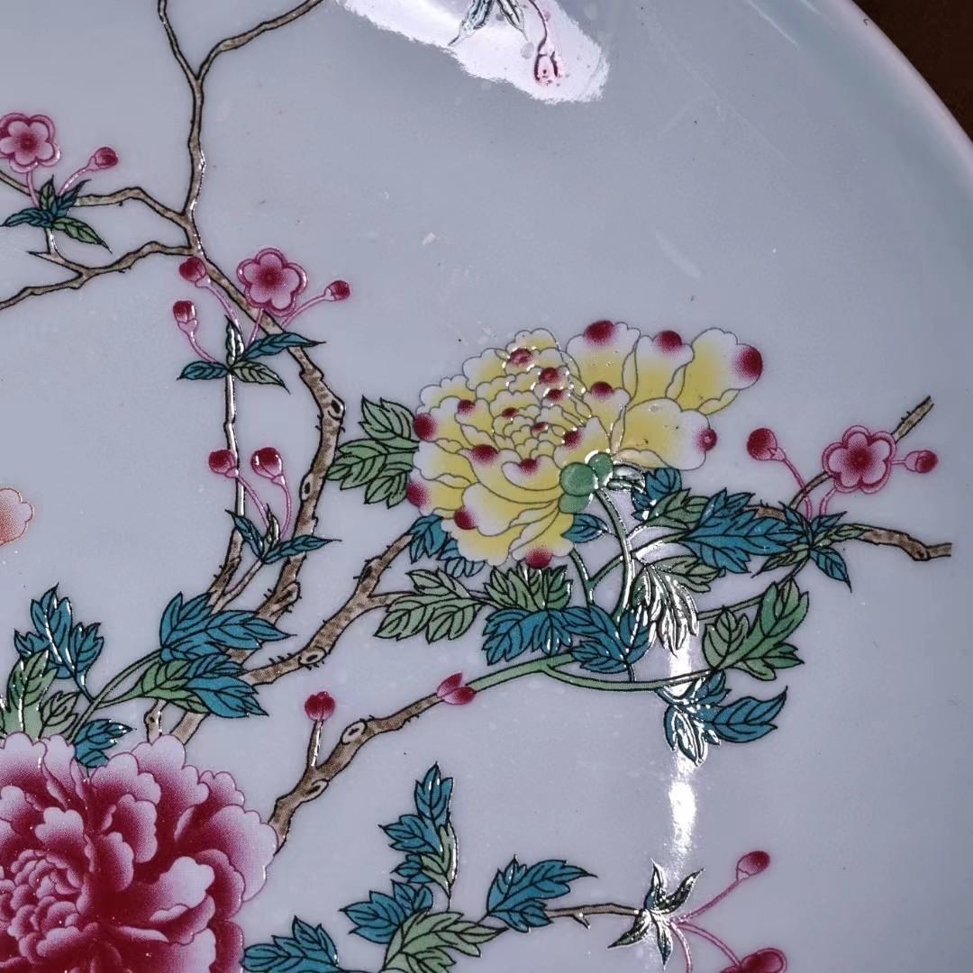中国古美術・珍蔵粉彩・花鳥絵陶磁器の中皿・純手描き・木箱付・文房具・置物・観賞皿