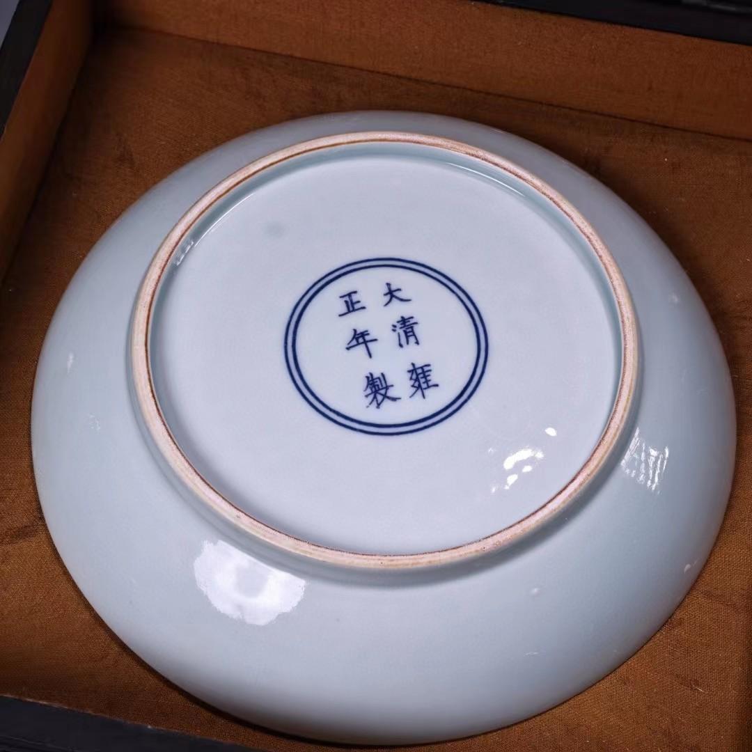 中国古美術・珍蔵粉彩・花鳥絵陶磁器の中皿・純手描き・木箱付・文房具・置物・観賞皿